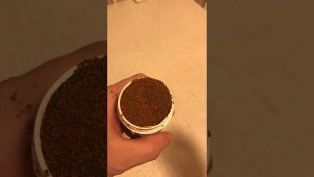 Корм компании Tetra для разнообразия питания мои рыб.