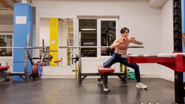 Тренируем внутреннюю поверхность бедра / приводящую мышцу бедра смотреть онлайн