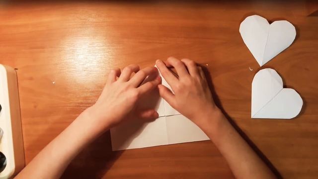 Оригами -сердечко,из бумаги.