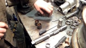 Замена втулок рулевой колонки ваз 2101 и подгонка их к валу сошки.