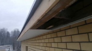 ПОДШИВ СВЕСА КРЫШИ САФИТОМ,