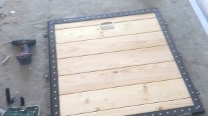 Газовый лифт для люка своими руками