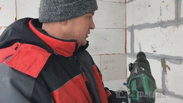 Отделка фасада дома из газосиликата. Японские фасадные панели Kmew. Установка кронштейнов, газобето