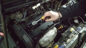 КАК ПРАВИЛЬНО ЗАКРУЧИВАТЬ СВЕЧИ ЗАЖИГАНИЯ И С КАК СИЛЬНО 99% НЕПРАВИЛЬНО УСТАНАВЛИВАЮТ СВЕЧИ