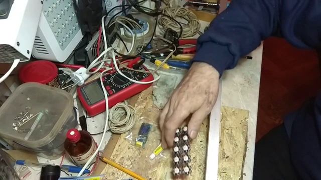 Фито лампа - новая модель - делаем сами 1 смотреть онлайн