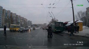 Слон наказал моську Троещина 14 12 12