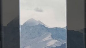 ГОРА КАЗБЕК, СТОЛОВАЯ ГОРА, ВИД ИЗ ВЛАДИКАВКАЗА СЕВЕРНАЯ ОСЕТИЯ, 21 ФЕВРАЛЯ 2021, KAZBEK  MOUNTAIN