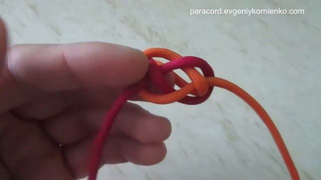 Плетение из паракорда. Узел "Бриллиант" двухцветный.