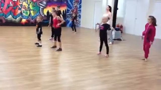 KPA studios junior street смотреть онлайн