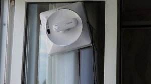 Роботы мойщики окон Liectroux YW509 и YW209 | Обзор окномойщиков с разбрызгивателем моющего средств