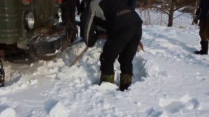 ГАЗ 66/ GAZ66 застрял в снегу