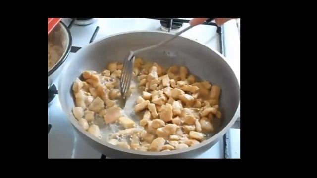 Рис по-китайски жареный  с овощами и курицей. Рис с мексиканской  замороженной  смесью.