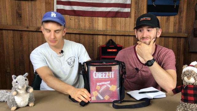 Cheez-It Carrier | Chris Shontz Edition | Limited Run, Ends Sept.12th смотреть онлайн