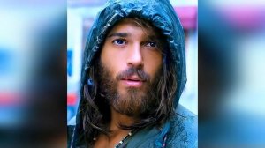 El guión de Can Yaman está casi terminado. El tema de la película del famoso actor...