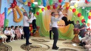 Танец родителей на Выпускном