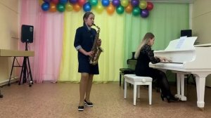 Хамидулина Стефания 11 лет, 1 класс. Саксофон