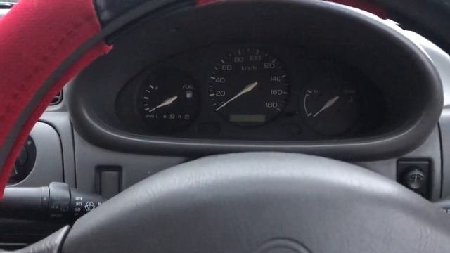 Nissan March 2001