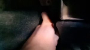 Где находится салонный фильтр Nissan NV200?