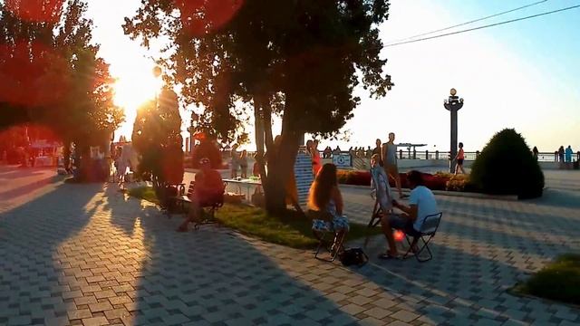 АНАПА ?ВЕЧЕР, оркестр, отдыхающие, набережная. 26 июля 2017 года смотреть онлайн