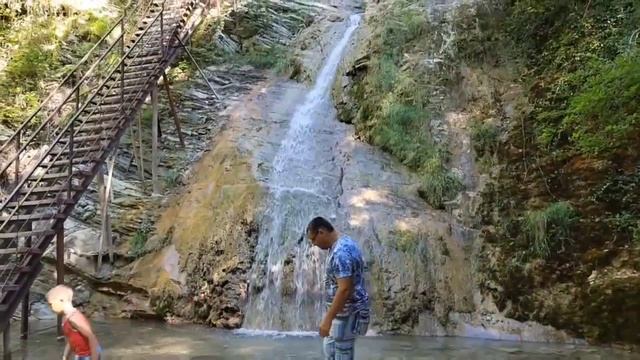 Гебиусские водопады (Архипо-Осиповка), обзор. Gebius waterfalls (Arkhipo-Osipovka), video review.