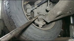 Стук на мелких неровностях спереди Mercedes-Benz Sprinter Classic