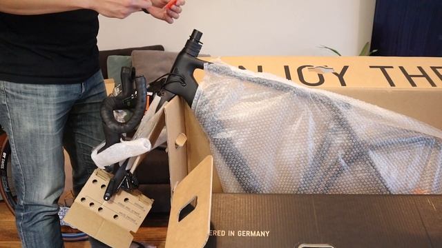 UNBOXING CANYON BIKE ULTIMATE CF SL 7 DISC - Review dan spec смотреть онлайн