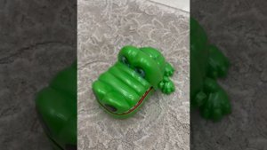 Зубастый крокодил настольная игрушка (Обзор)