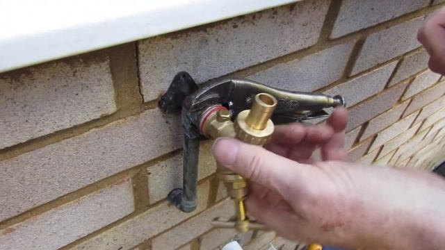 How to replace or change an outside tap in under 5 minutes смотреть онлайн