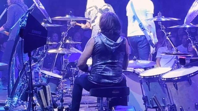 REO Speedwagon Back On The Road Again смотреть онлайн