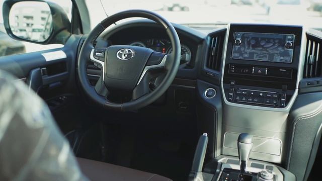 Toyota Land Cruiser GXR 4.0L Automatic Transmission 2021 смотреть онлайн