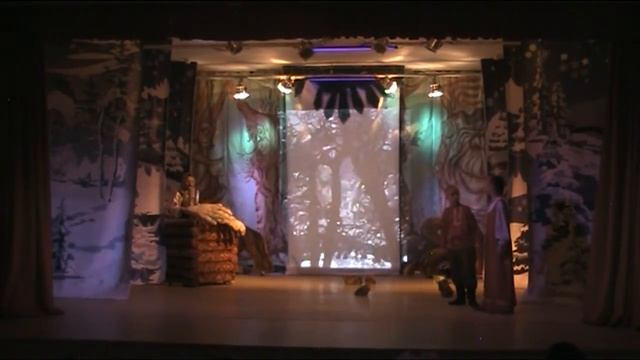 Новогодний спектакль "У Хозяйки Медной горы" смотреть онлайн