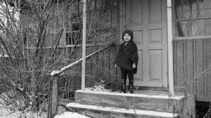 Аиша Черкесова читает стихи о депортации балкарского народа