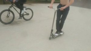 сделал 2-й в России трюк на самокате,трюки на самокате,самокатные будни.