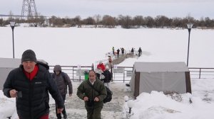 В Балакове проходят Крещенские купания