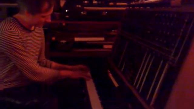 Commercial sessions 2 Matti overdubbing a Yamaha GS 2 tremolo bass смотреть онлайн