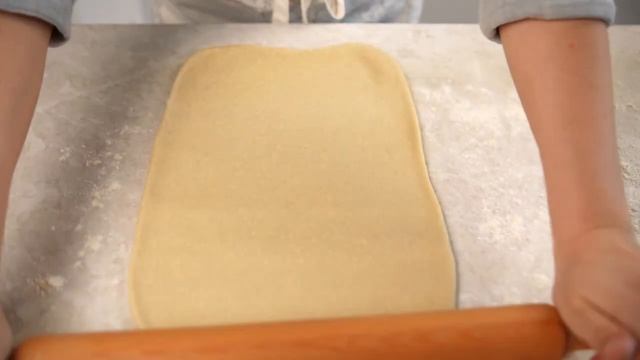 Булочка с кардамоном и корицей
