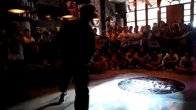 Harung vs mr.Fox - " Final JAM " 2013 смотреть онлайн