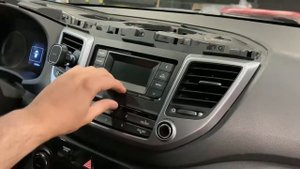 Hyundai Tucson 2015-2018 демонтаж штатной магнитолы / Hyundai Tucson dismantling of the head unit