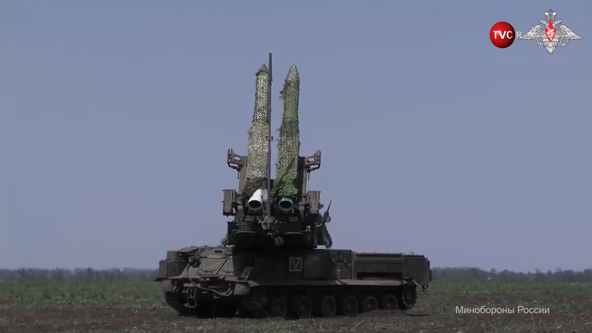 В зоне СВО уничтожены два склада боеприпасов ВСУ и сбит вертолёт Ми-8 / События на ТВЦ