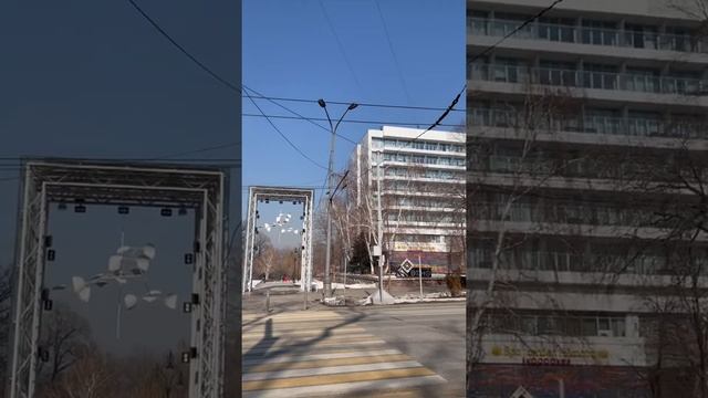 Алматы. Проспект Абылай Хана - Кабанбай Батыра. Февраль 2022. Kazakhstan. Almaty. February смотреть онлайн