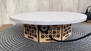 Как сделать поворотный, демонстрационный стол. Смотреть тут.