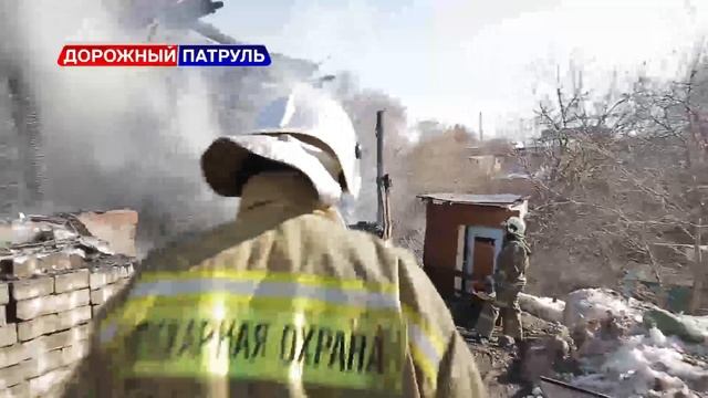 В Уфе сгорел частный дом [Дорожный патруль] смотреть онлайн