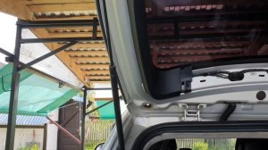 Чем я заделал отверстие в двери багажника?. Чернитель для бамперов.