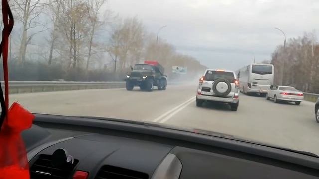 Выезд военной техники на репитицию парада 9мая,Новосибирск