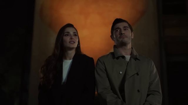 Hiçbir Erkek Aşık Bir Kadının Cesaretine Sahip Olamaz! | Bambaşka Biri 6. Bölüm смотреть онлайн