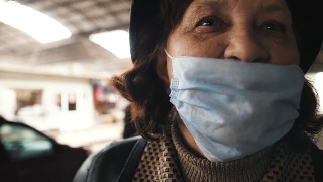 Минута с пункта раздачи. "Пища жизни. Донецк" смотреть онлайн