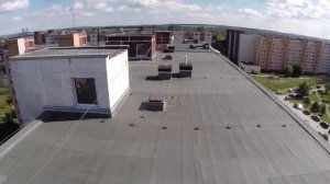 Супер-Квадро подглядывает за голой девушкой