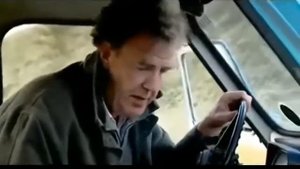 Рыбалка на льду через отверстие в полу авт.запорожца.