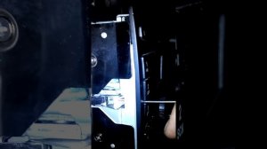 снять магнитолу люкс приора 1