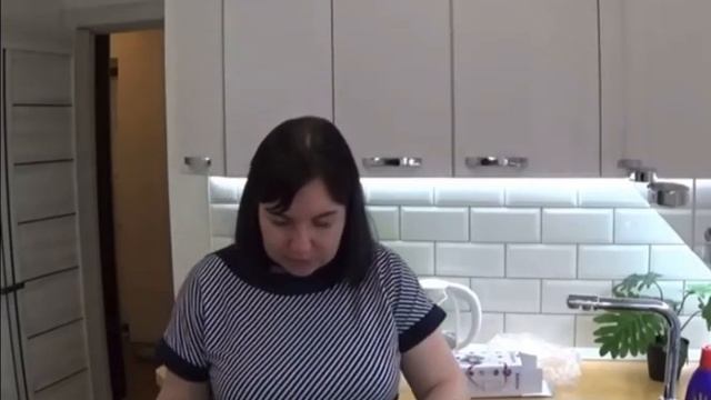 Елена Ильичева бабка и ее давленник Семья в огороде Life